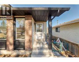 946 Berkley Drive NW Beddington Heights