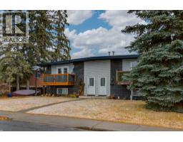 D, 4528 73 Street NW Bowness