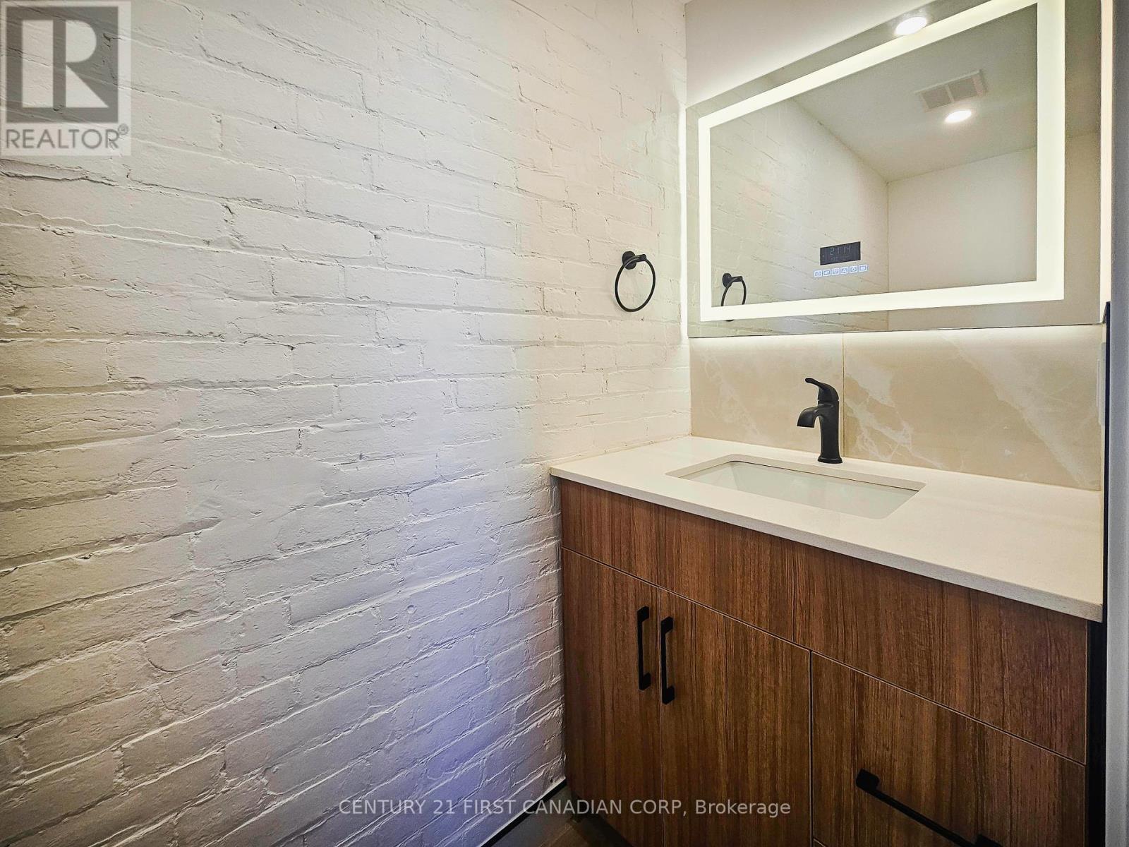 Unit 4 - 857 Dundas Street, London East, Ontario  N5W 2Z8 - Photo 8 - X12549038