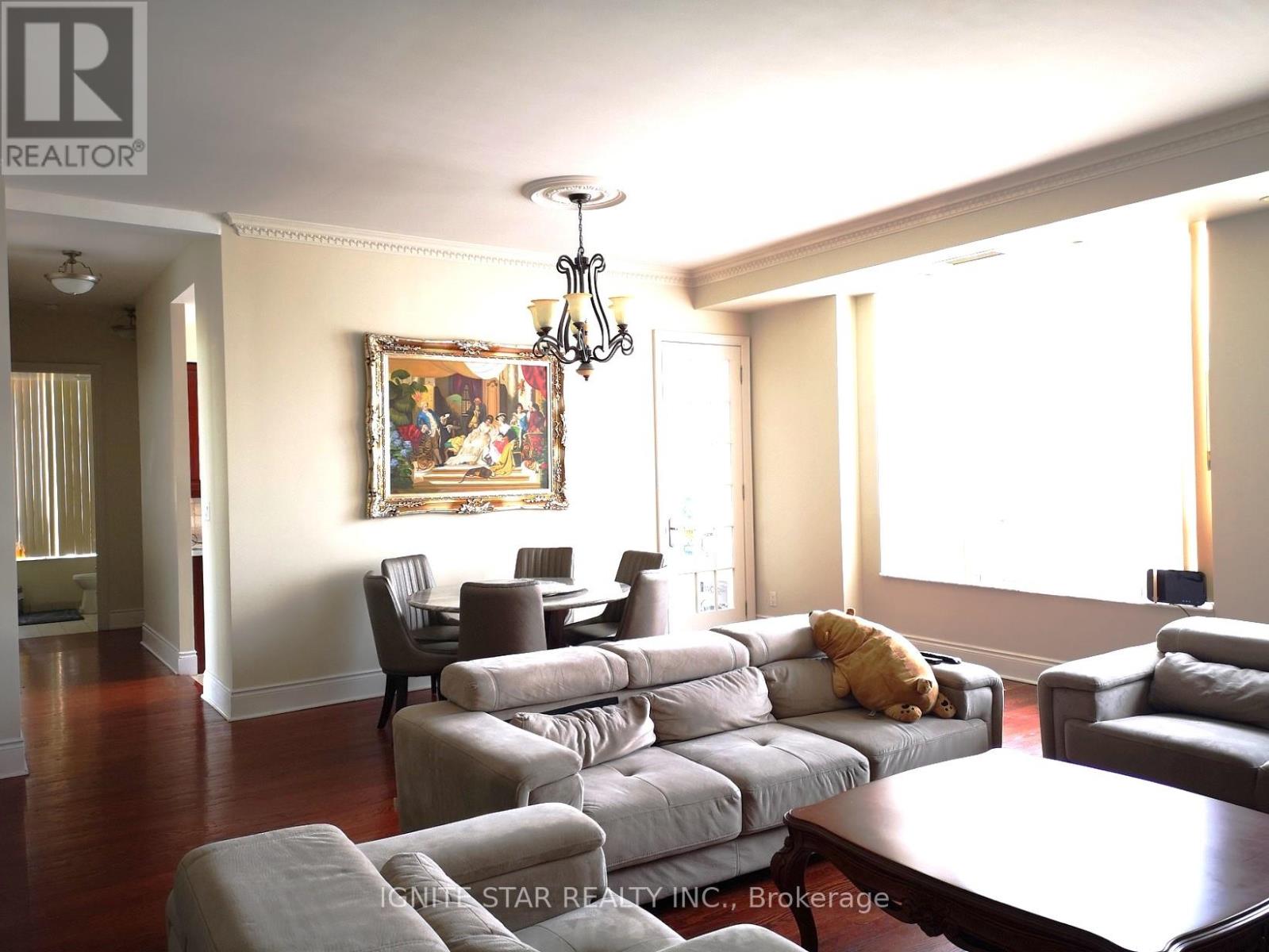 Ph10 - 3880 Duke Of York Boulevard, Mississauga, Ontario  L5B 4M7 - Photo 4 - W12472380