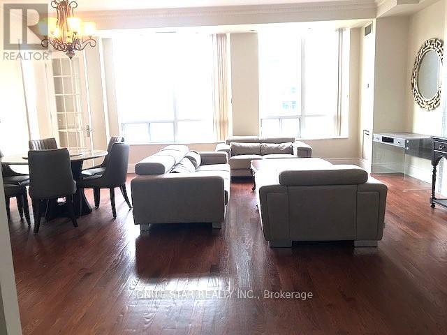 Ph10 - 3880 Duke Of York Boulevard, Mississauga, Ontario  L5B 4M7 - Photo 3 - W12472380