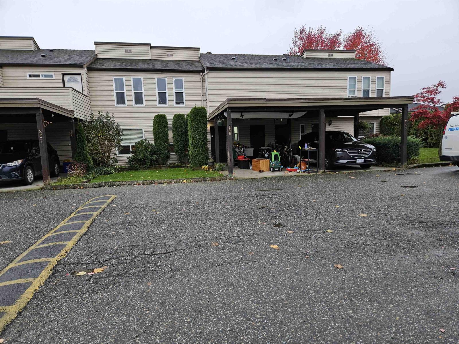 255 27411 28 Avenue, Langley, British Columbia V4W 3V1 - Photo 1 - R3063857