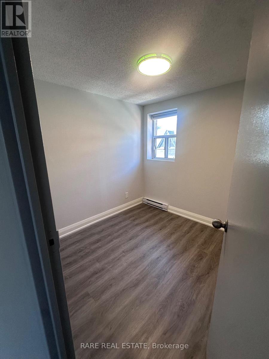 9 - 99 Bellevue Avenue, Toronto, Ontario  M5T 2N8 - Photo 11 - C12549042