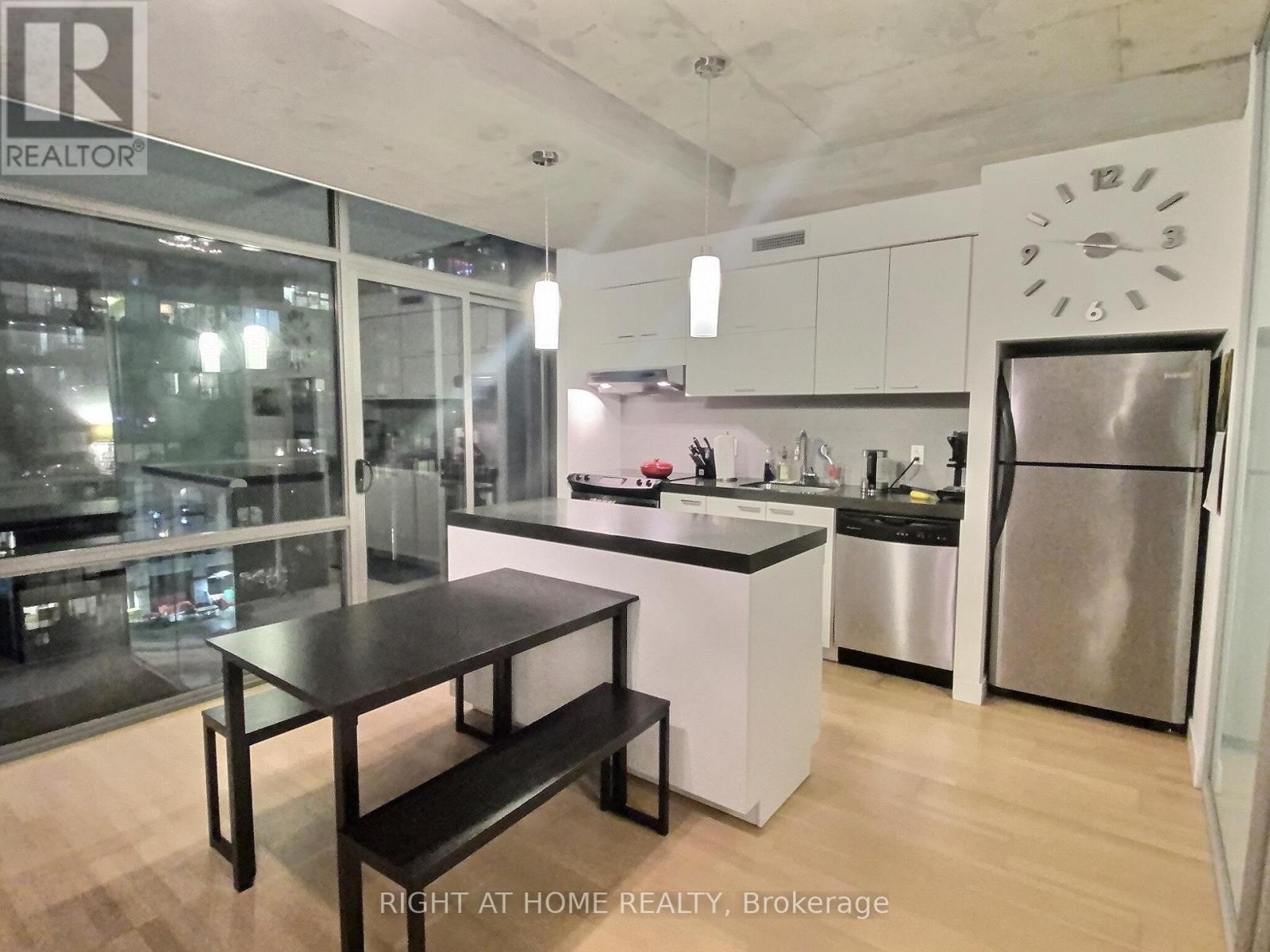 909 - 55 Stewart Street, Toronto, Ontario M5V 2V1 - Photo 10 - C12548680