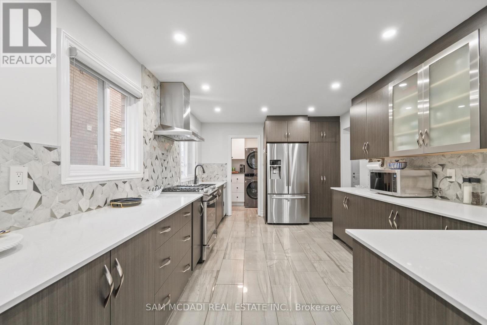 2988 Gulfstream Way, Mississauga, Ontario  L5N 6J8 - Photo 18 - W12549046