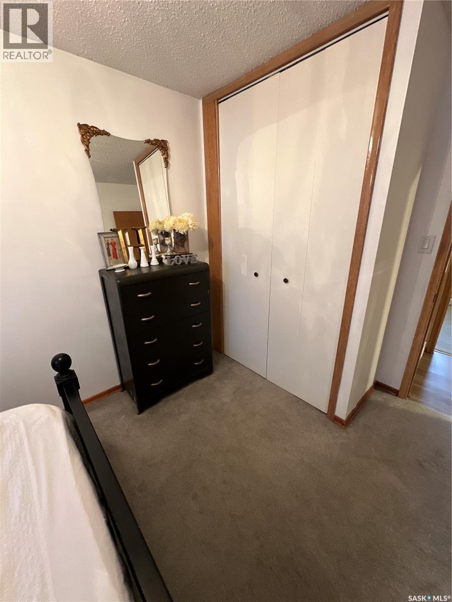 1019 8th Street, Rosthern, Saskatchewan  S0K 3R0 - Photo 15 - SK024011