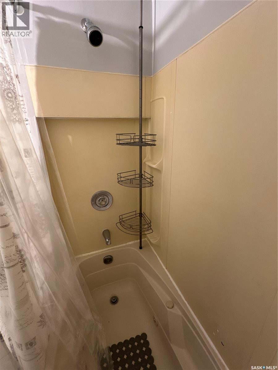 1019 8th Street, Rosthern, Saskatchewan  S0K 3R0 - Photo 28 - SK024011