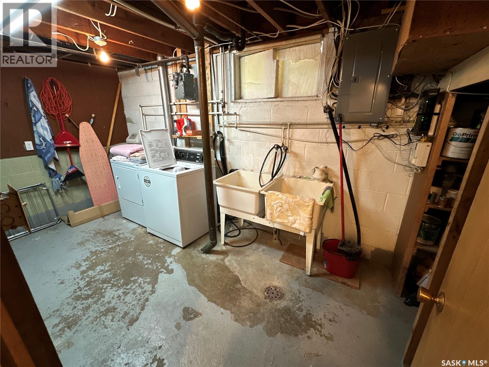 1019 8th Street, Rosthern, Saskatchewan  S0K 3R0 - Photo 30 - SK024011