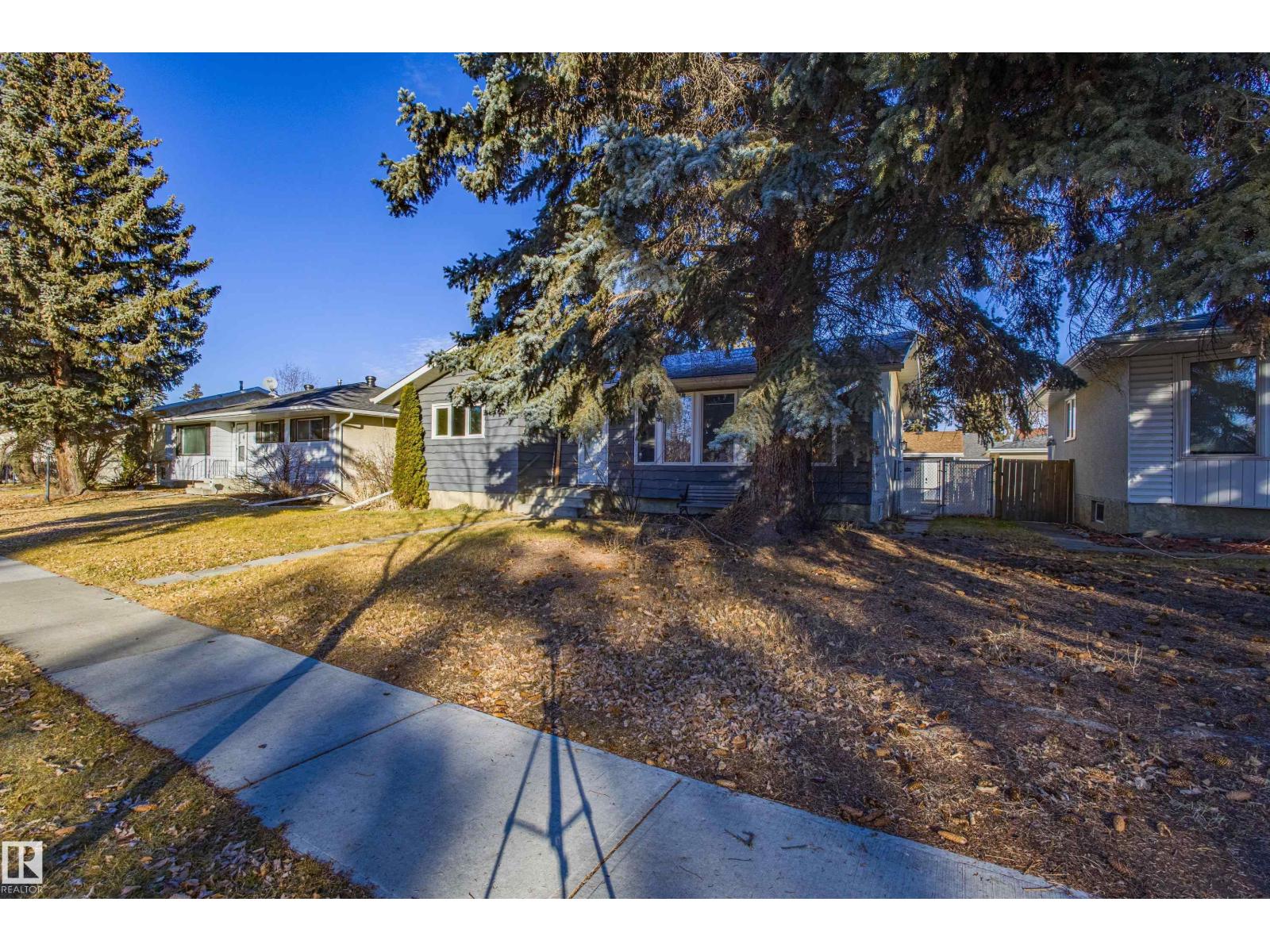 157 Brookwood Dr, Spruce Grove, Alberta  T7X 1C4 - Photo 2 - E4465894