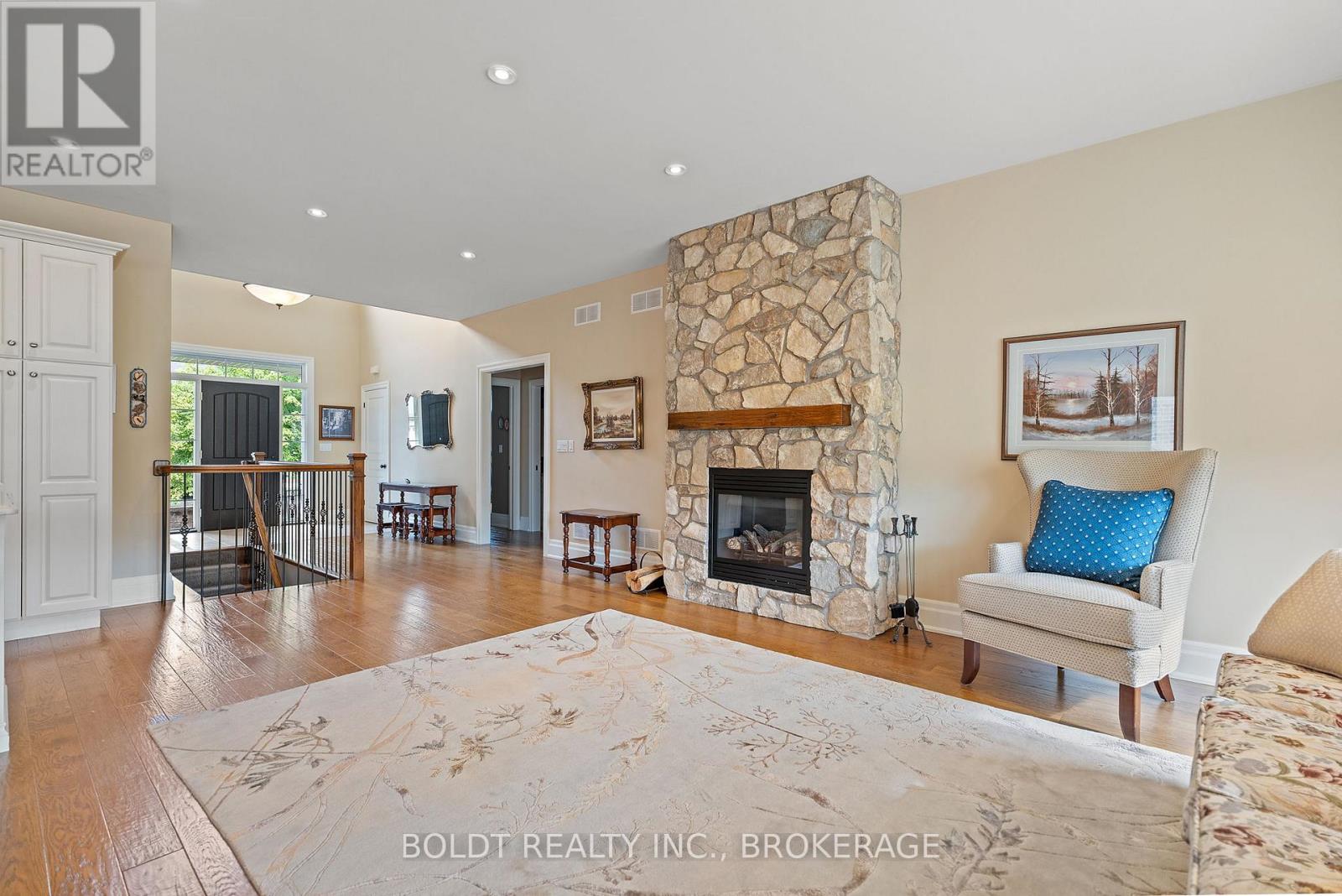 19 Red Haven Drive, Niagara-On-The-Lake, Ontario  L0S 1J0 - Photo 9 - X12549076