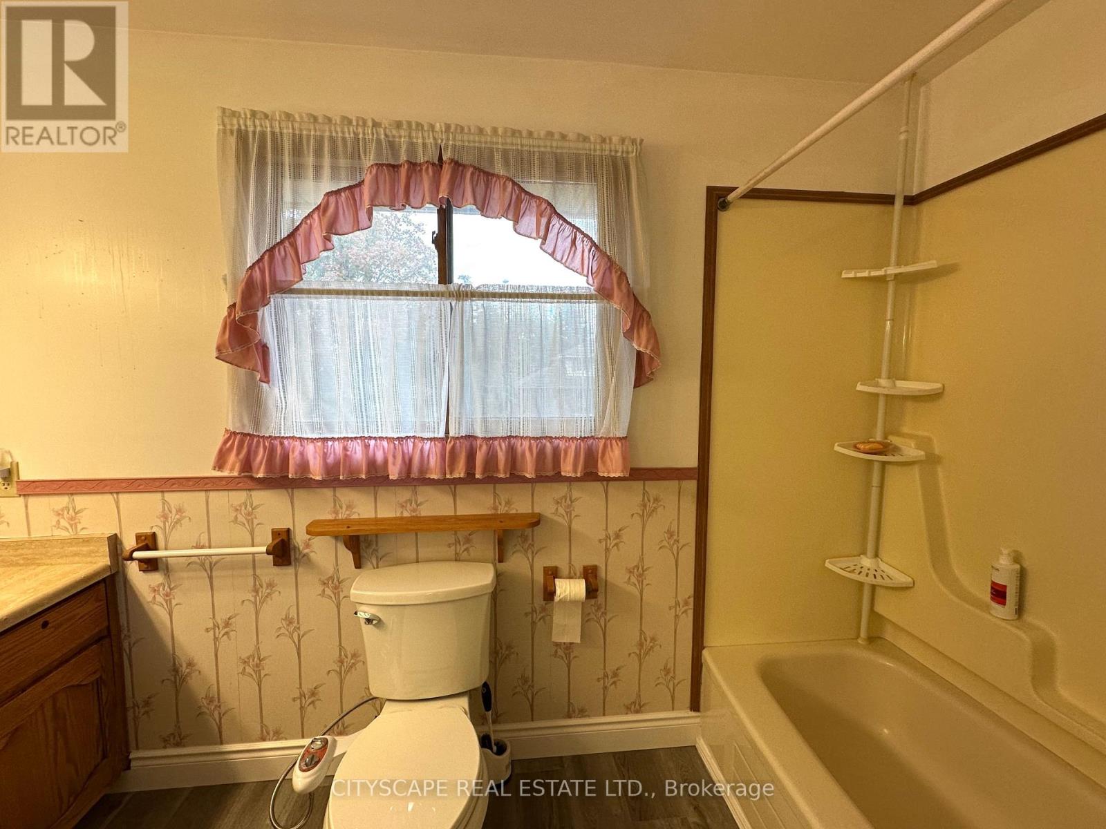 575 Springbank Avenue, Woodstock, Ontario  N4T 1H5 - Photo 25 - X12548936