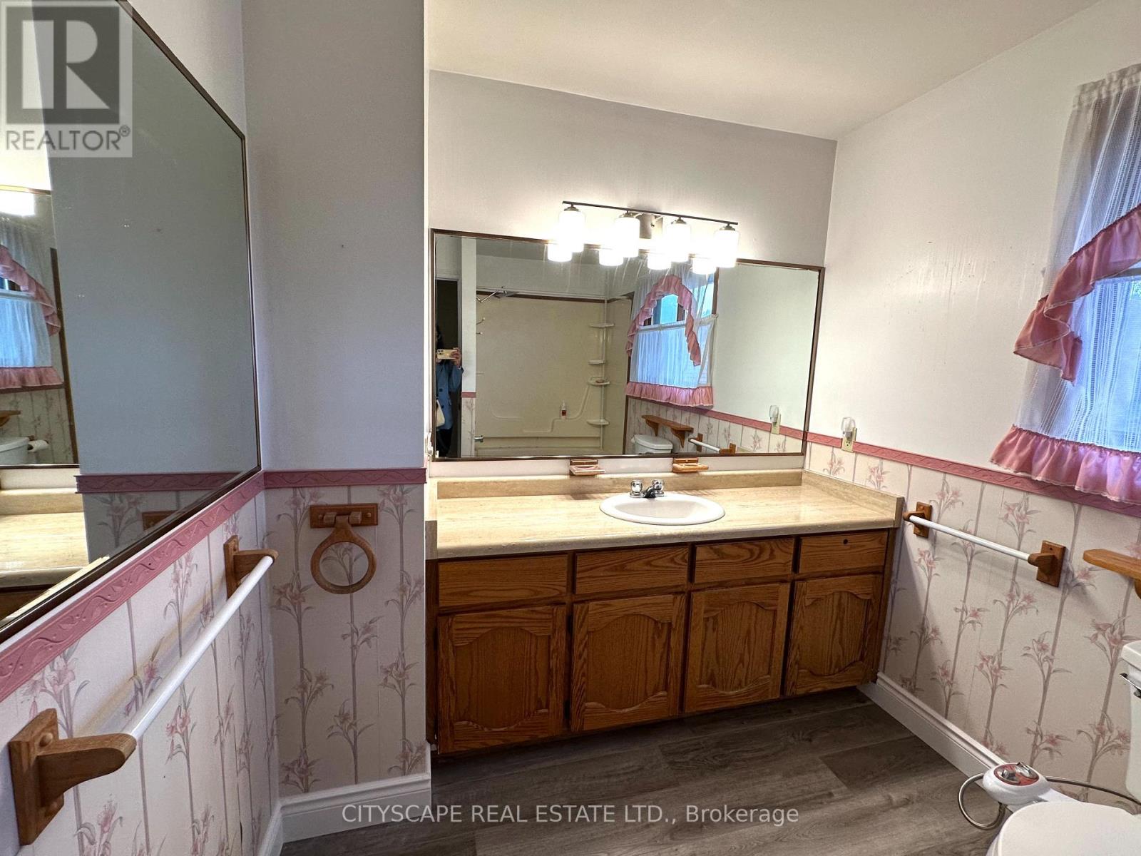 575 Springbank Avenue, Woodstock, Ontario  N4T 1H5 - Photo 24 - X12548936