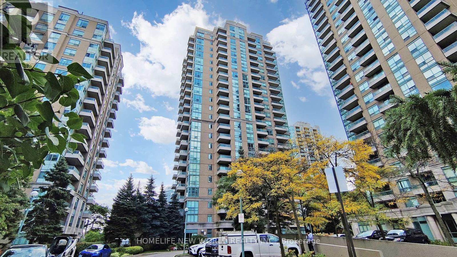 1703 - 3 PEMBERTON AVENUE, Toronto, Ontario