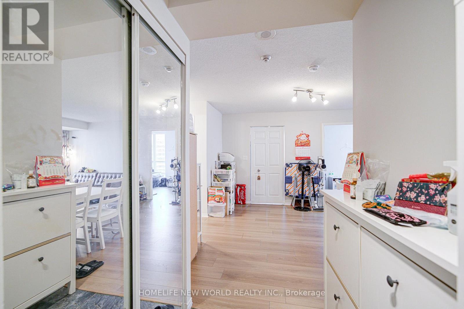 1703 - 3 Pemberton Avenue, Toronto, Ontario M2M 4M1 - Photo 4 - C12549060