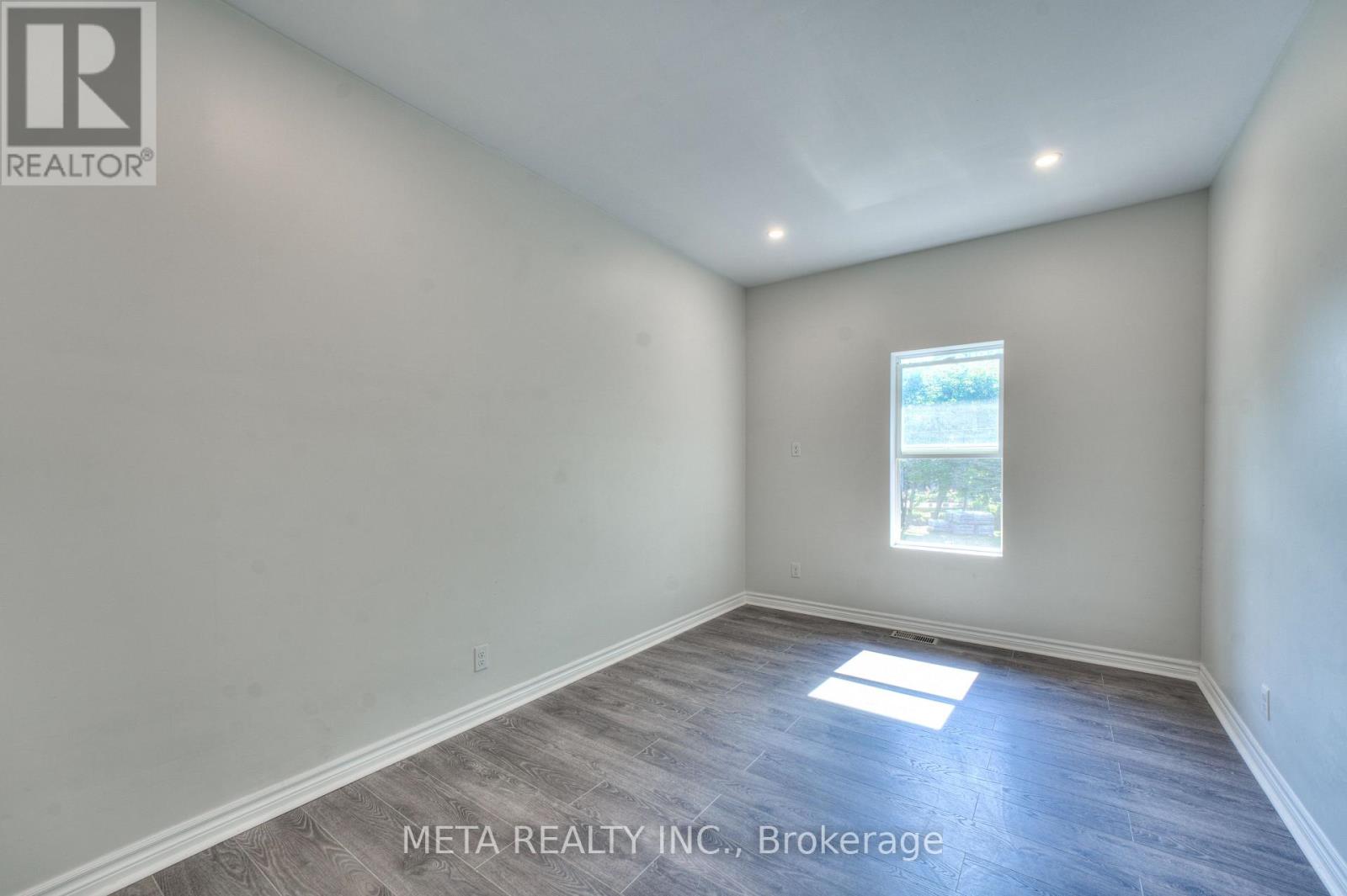 35 Duncombe Boulevard, Toronto, Ontario  M1M 3A4 - Photo 15 - E12549066