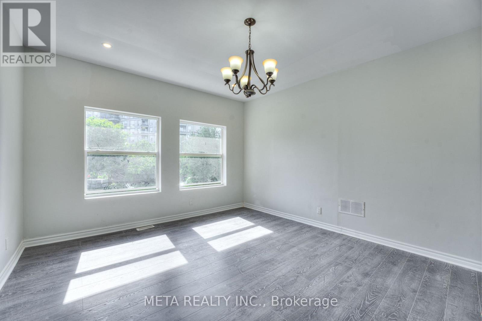 35 Duncombe Boulevard, Toronto, Ontario  M1M 3A4 - Photo 29 - E12549066