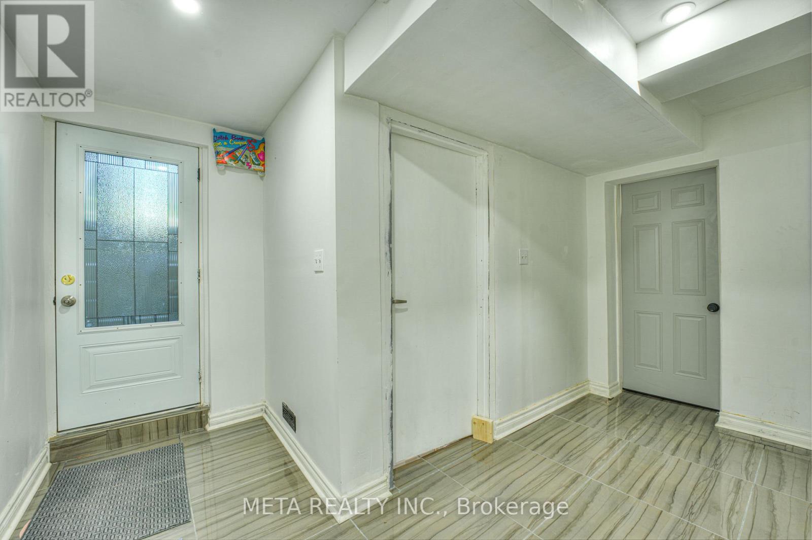 35 Duncombe Boulevard, Toronto, Ontario  M1M 3A4 - Photo 30 - E12549066