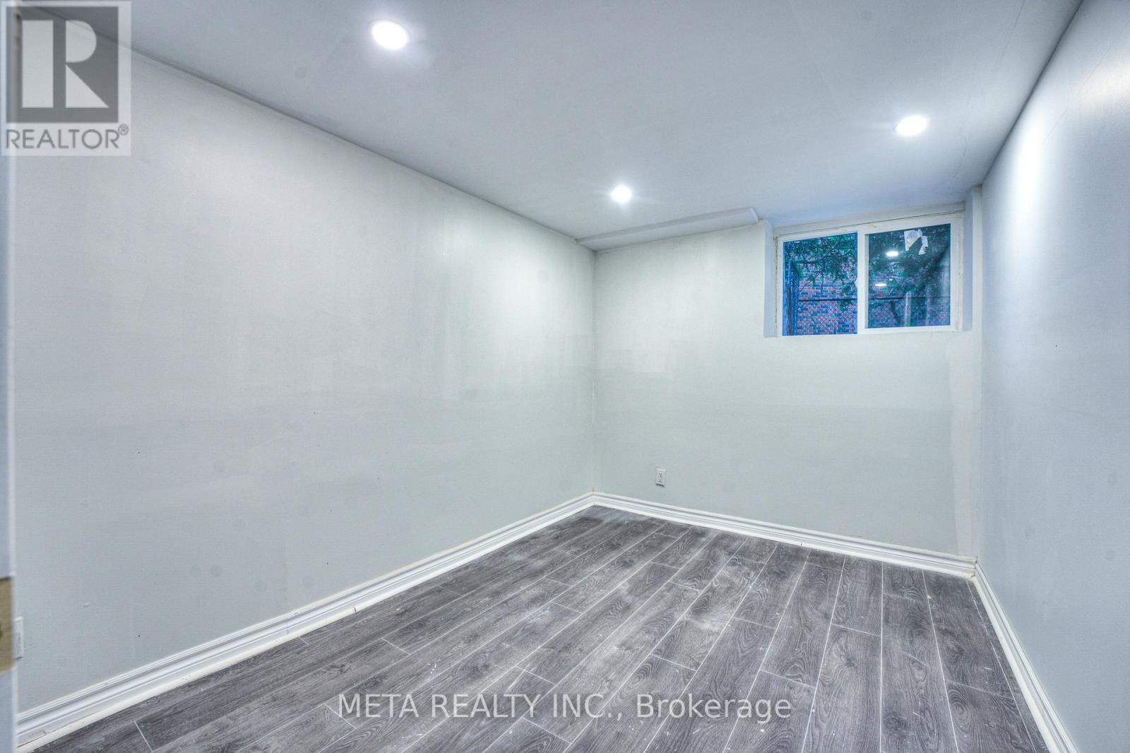 35 Duncombe Boulevard, Toronto, Ontario  M1M 3A4 - Photo 37 - E12549066