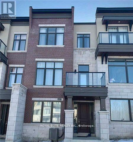 605 Marc Santi Boulevard, Vaughan, Ontario L6A 4Z8 - Photo 2 - N12549062