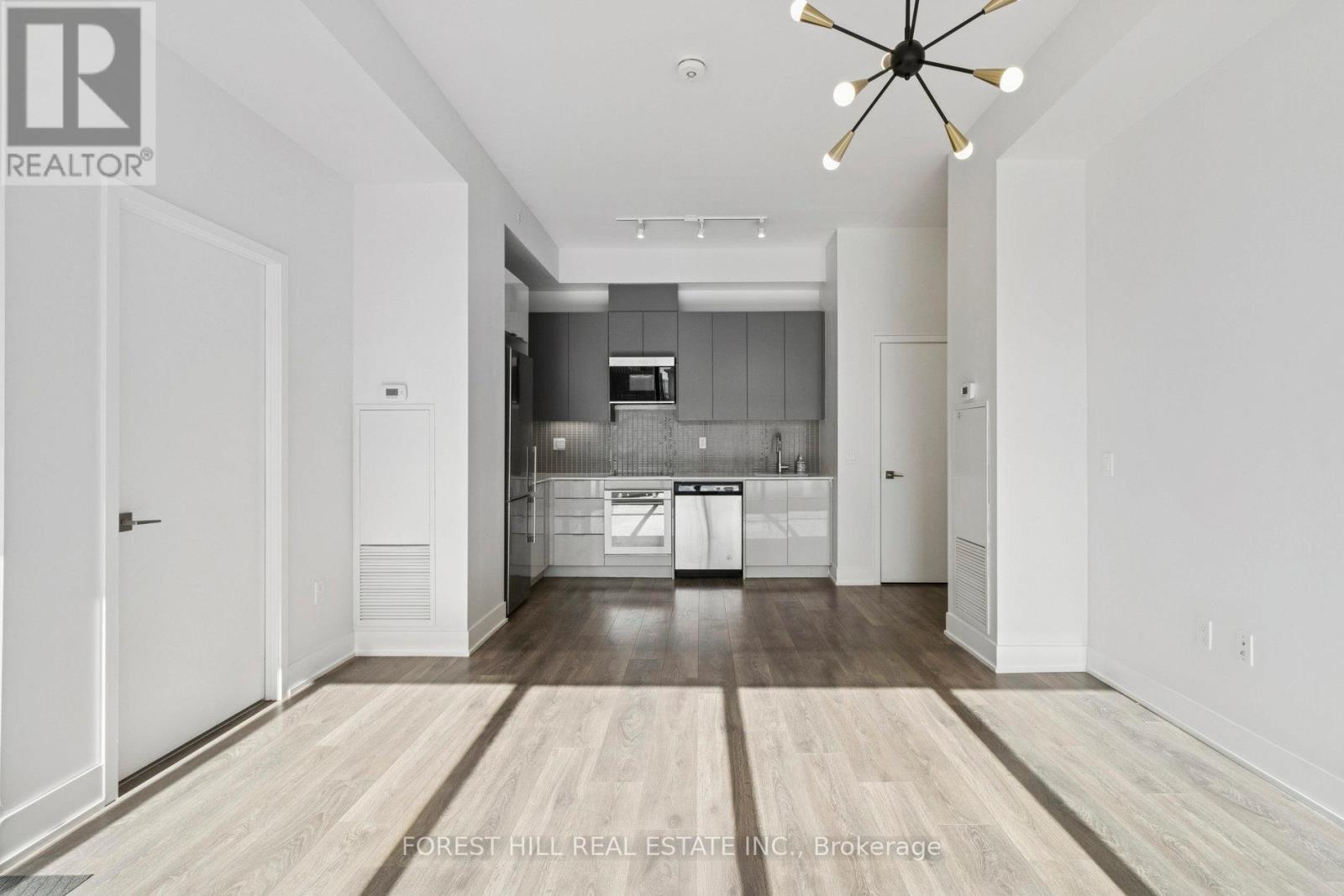 203 - 2916 Highway 7 Road, Vaughan, Ontario L4K 0K6 - Photo 14 - N12549078