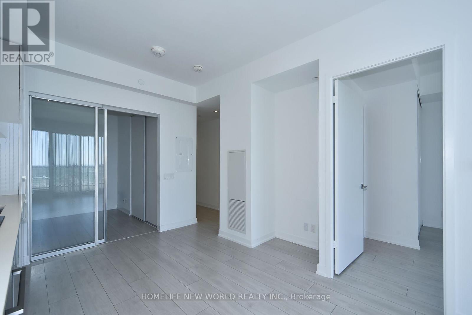 3006 - 5 Buttermill Avenue, Vaughan, Ontario L4K 0J5 - Photo 20 - N12549080