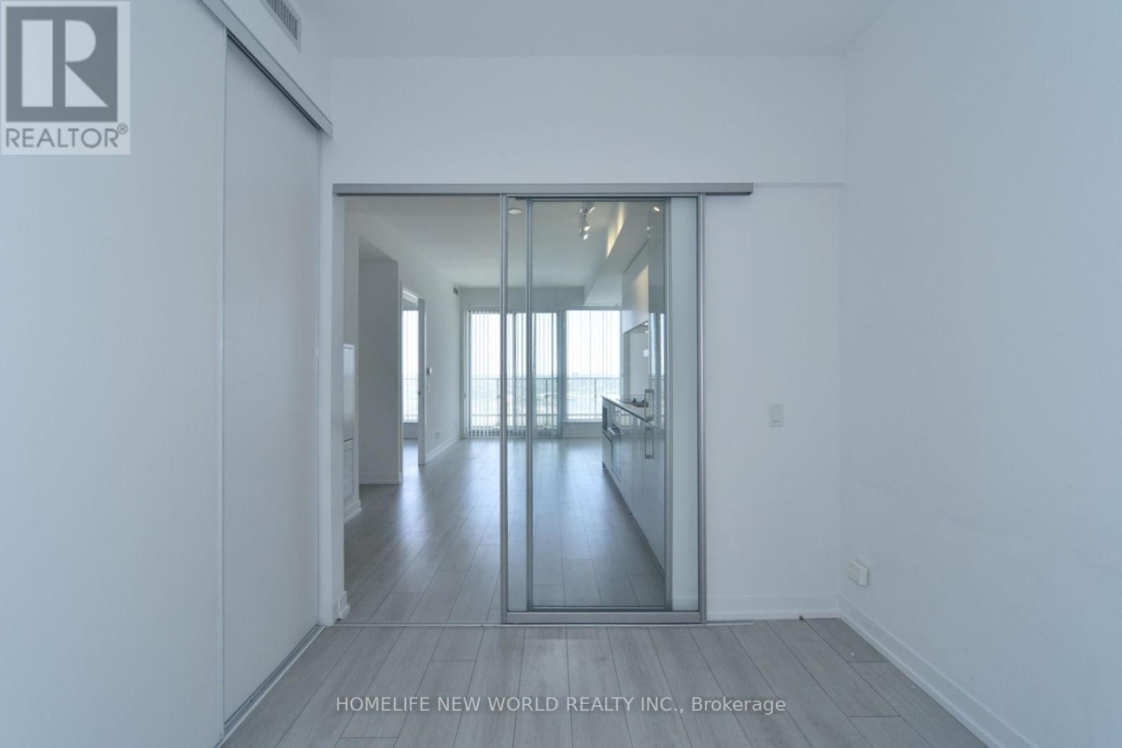 3006 - 5 Buttermill Avenue, Vaughan, Ontario L4K 0J5 - Photo 23 - N12549080