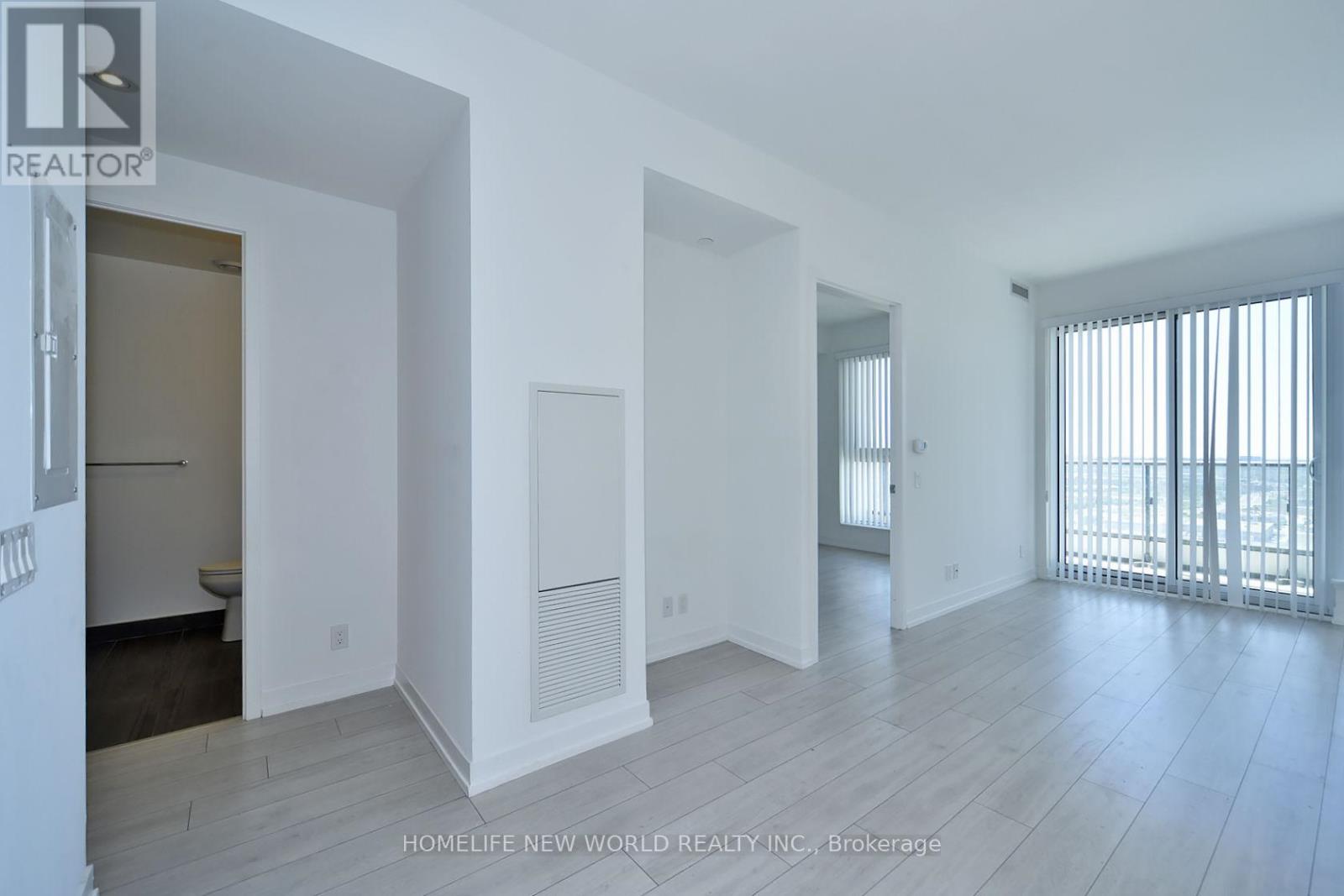 3006 - 5 Buttermill Avenue, Vaughan, Ontario L4K 0J5 - Photo 24 - N12549080