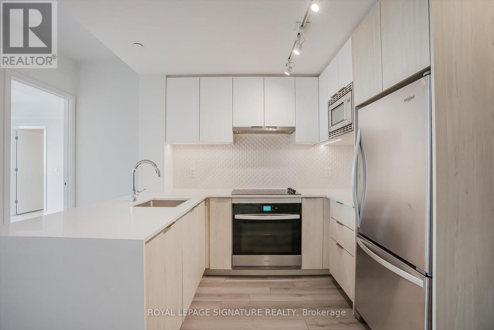 B510 - 3071 Trafalgar Road, Oakville, Ontario L6H 8C6 - Photo 22 - W12549058