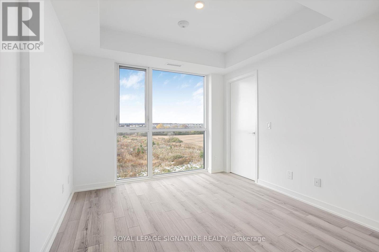 B510 - 3071 Trafalgar Road, Oakville, Ontario L6H 8C6 - Photo 46 - W12549058