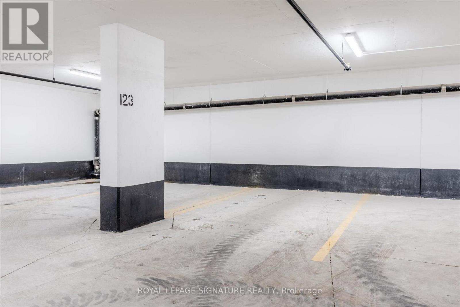 B510 - 3071 Trafalgar Road, Oakville, Ontario L6H 8C6 - Photo 48 - W12549058