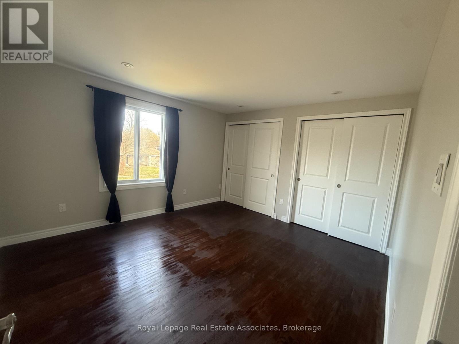 18 Fagan Drive, Halton Hills, Ontario L7G 4P3 - Photo 7 - W12549074