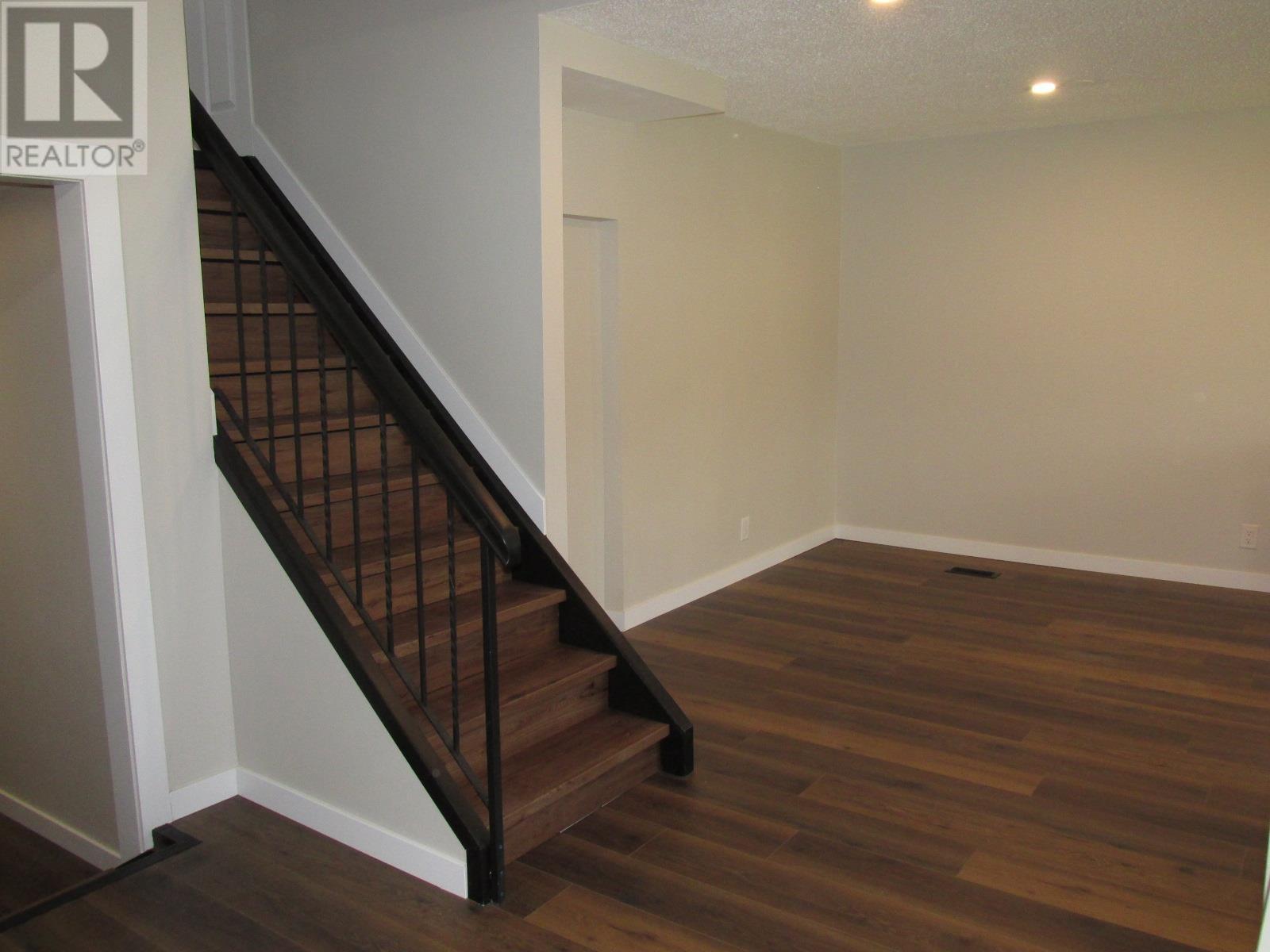 36 Hergott Ave, Elliot Lake, Ontario P5A 3A8 - Photo 13 - SM252622