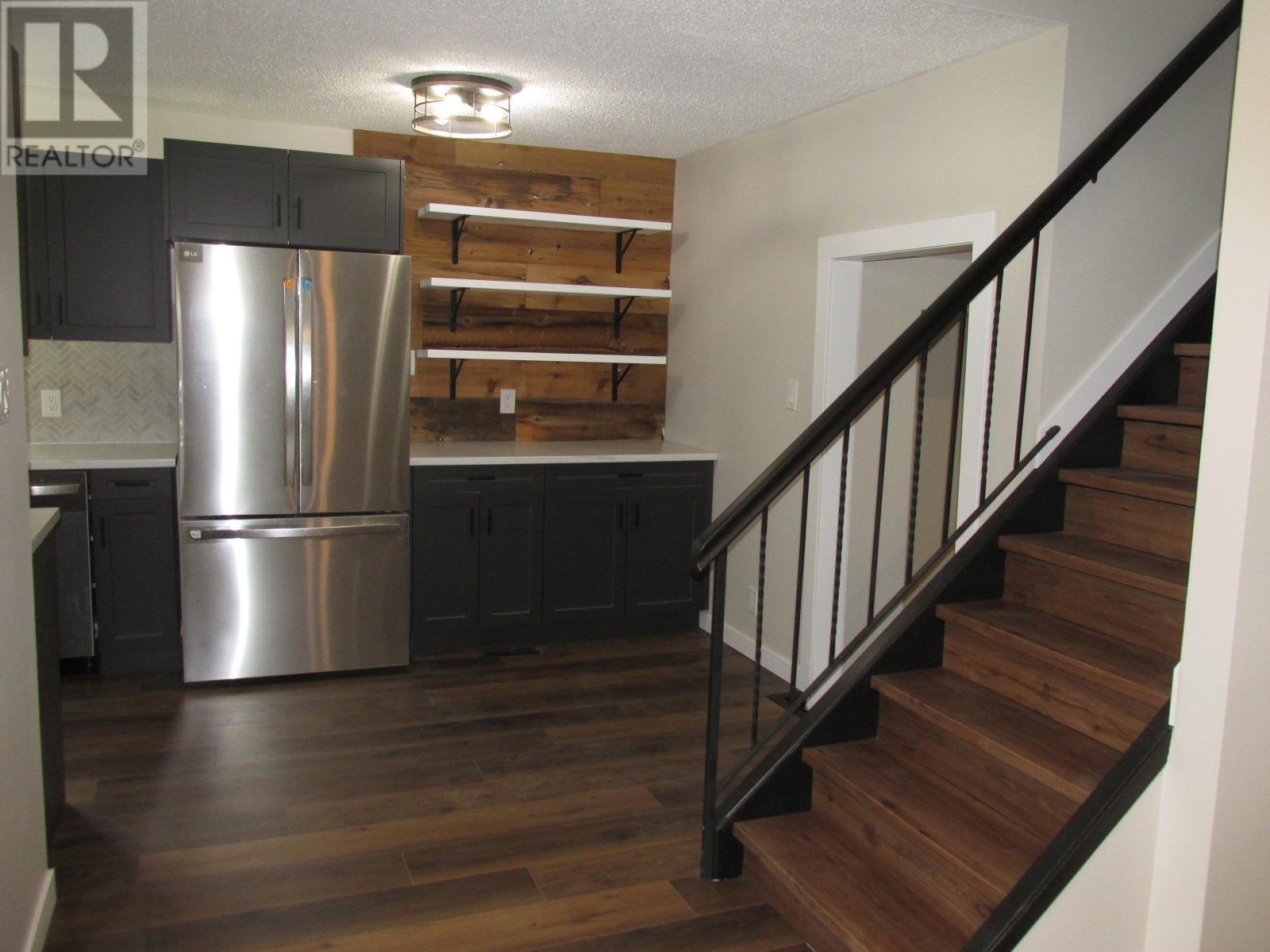 36 Hergott Ave, Elliot Lake, Ontario P5A 3A8 - Photo 5 - SM252622