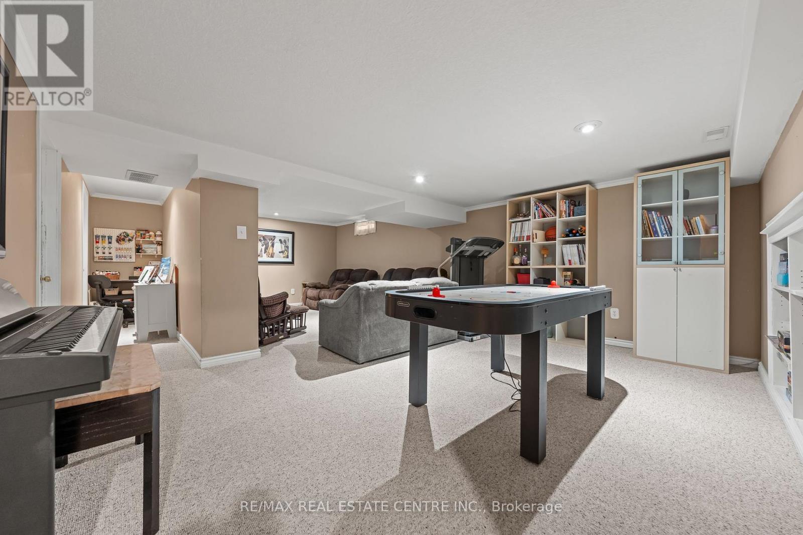 4 Irongate Drive, Brant, Ontario N3L 4G4 - Photo 22 - X12549064