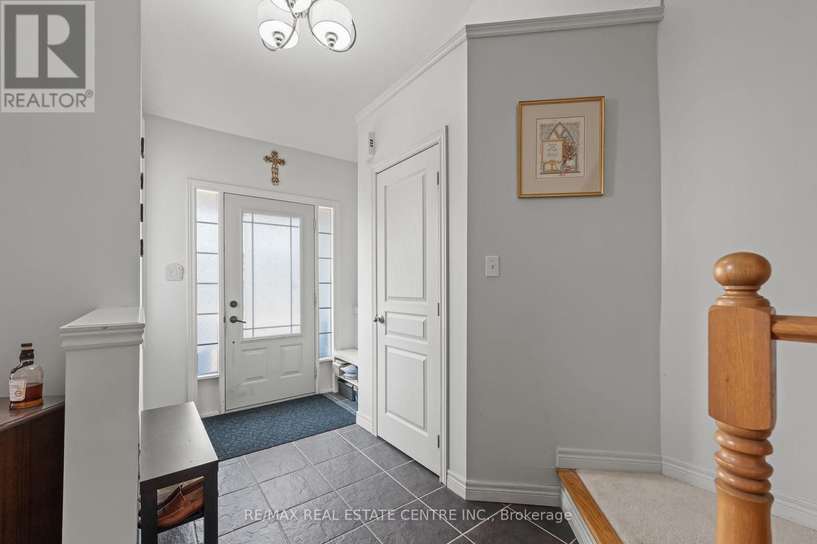 4 Irongate Drive, Brant, Ontario N3L 4G4 - Photo 3 - X12549064