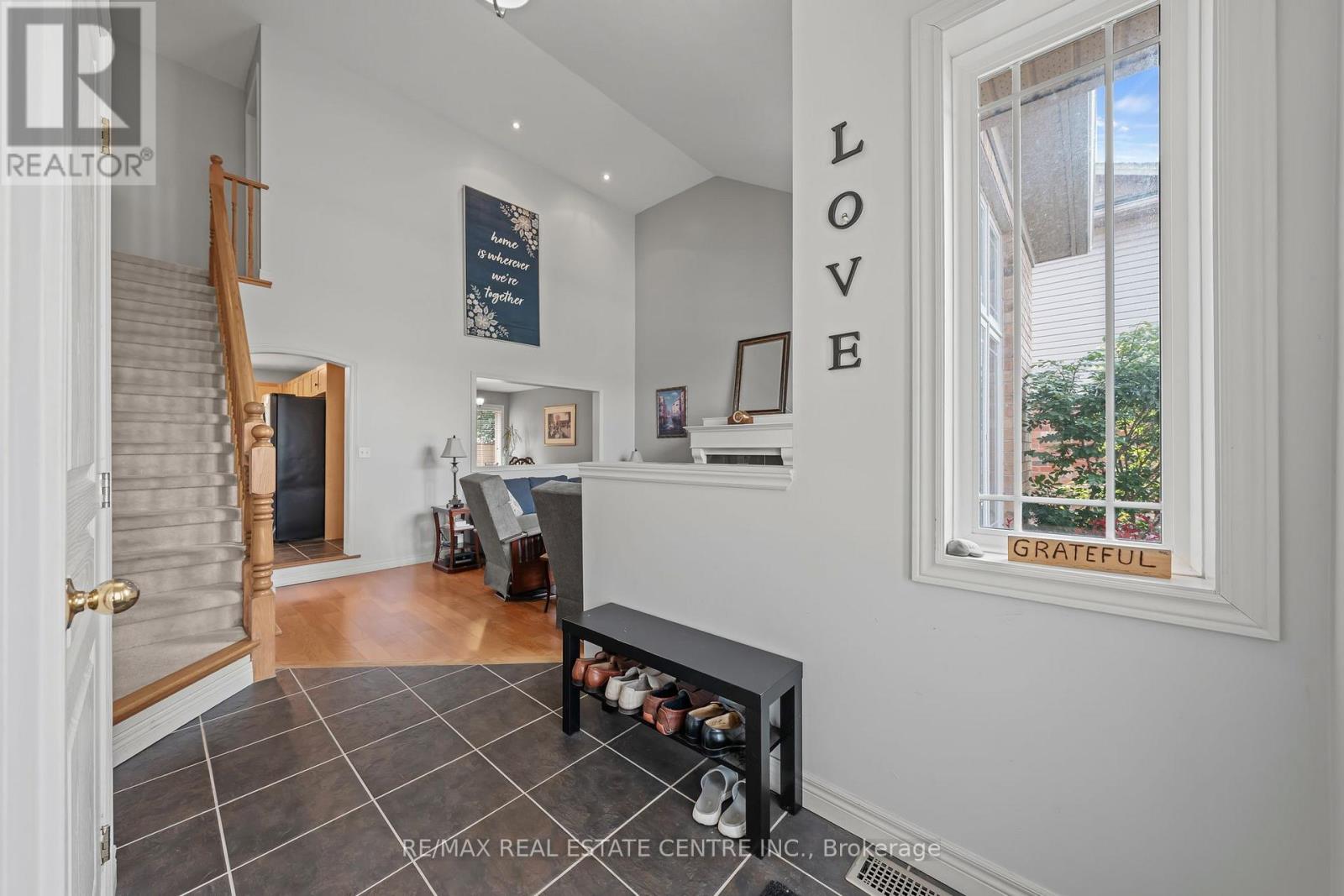 4 Irongate Drive, Brant, Ontario N3L 4G4 - Photo 4 - X12549064