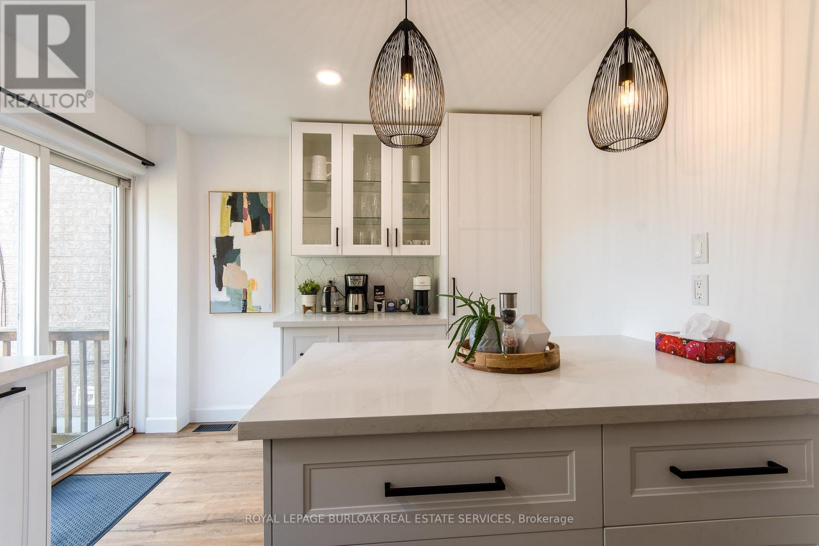 7 Trent Avenue, Toronto, Ontario M4C 5C6 - Photo 8 - E12549092