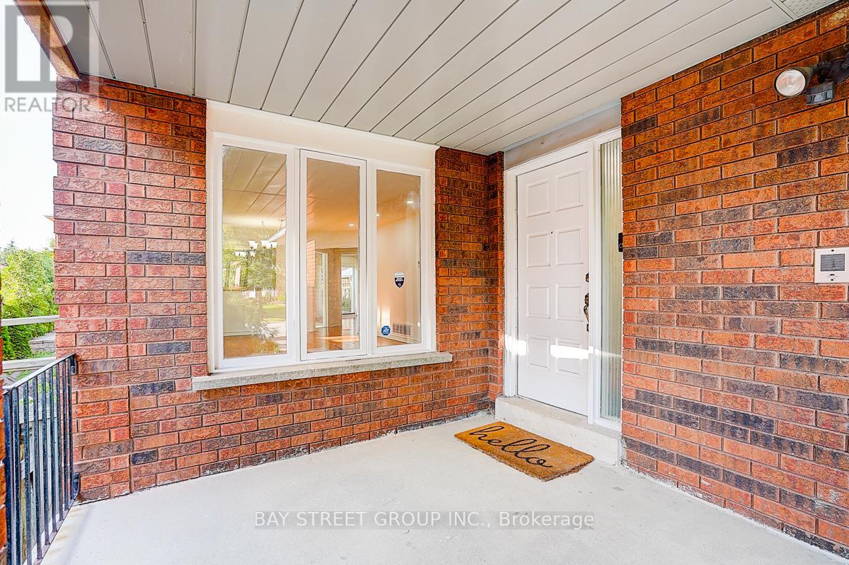 8 Muster Court, Markham, Ontario L3R 9G5 - Photo 5 - N12549086