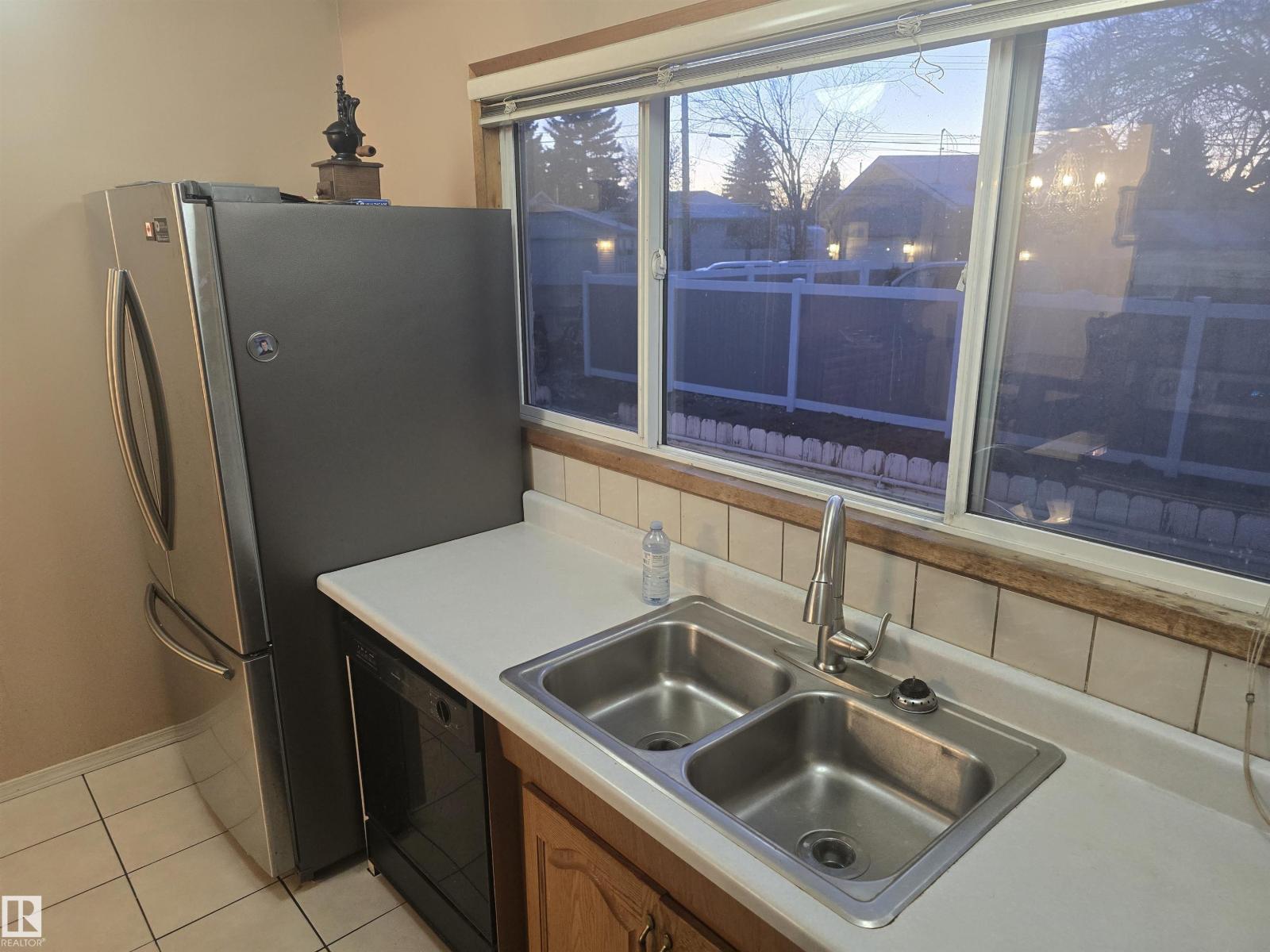 12209a 134b Av Nw, Edmonton, Alberta  T5L 3W9 - Photo 8 - E4465900