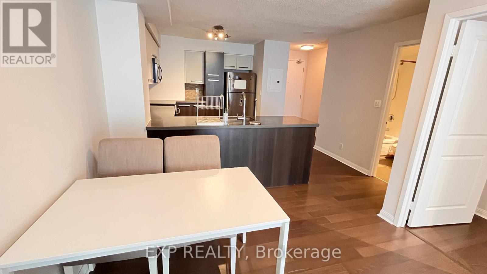 802 - 11 St Joseph Street, Toronto, Ontario  M4Y 3G4 - Photo 11 - C12549094