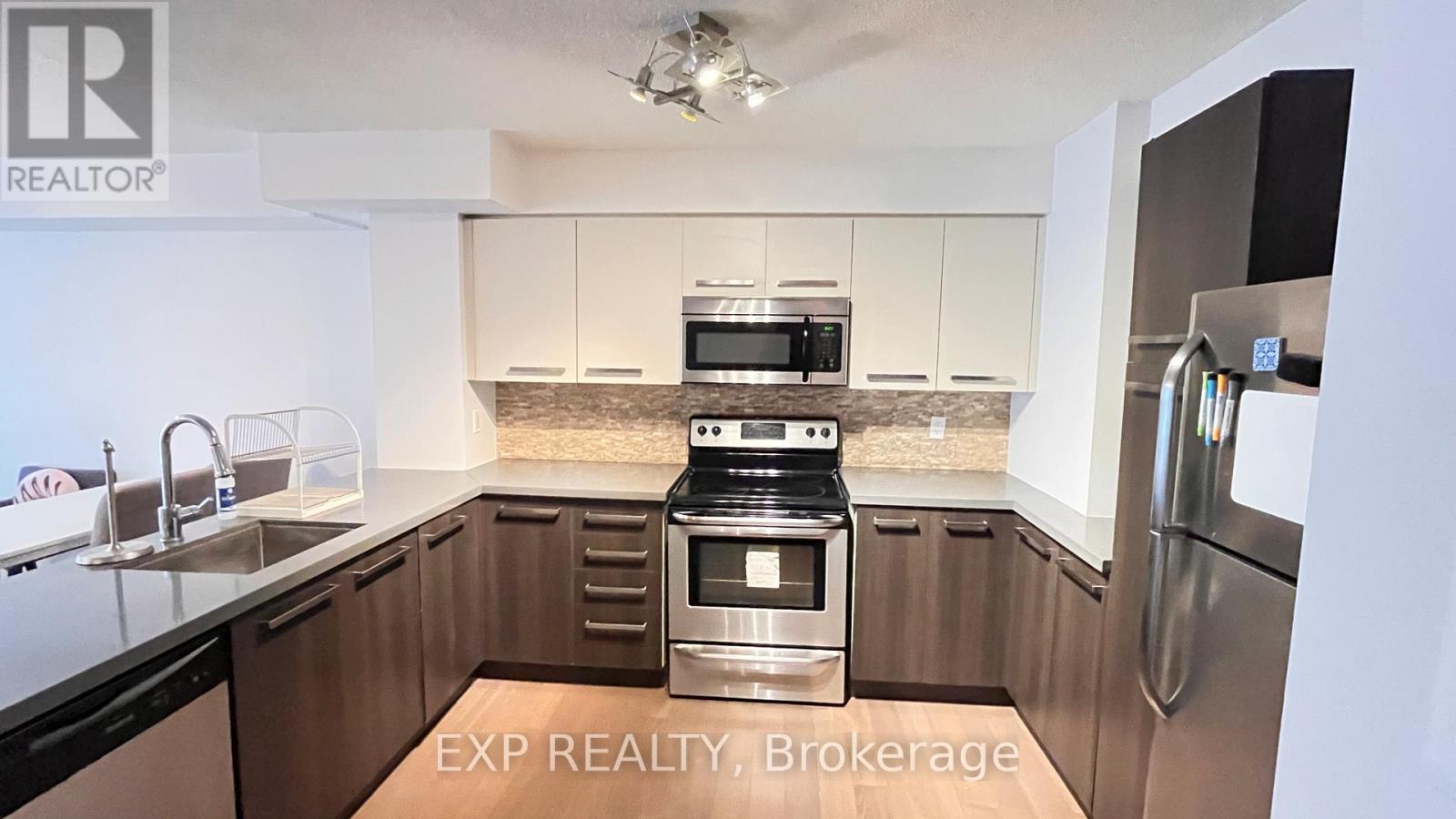 802 - 11 St Joseph Street, Toronto, Ontario  M4Y 3G4 - Photo 4 - C12549094