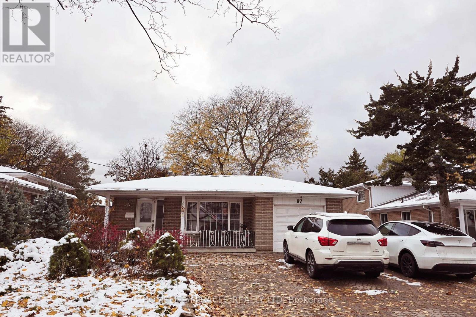 97 Nymark Avenue, Toronto, Ontario  M2J 2H1 - Photo 3 - C12549114