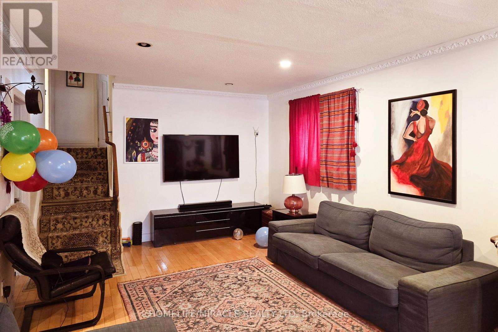 97 Nymark Avenue, Toronto, Ontario  M2J 2H1 - Photo 9 - C12549114