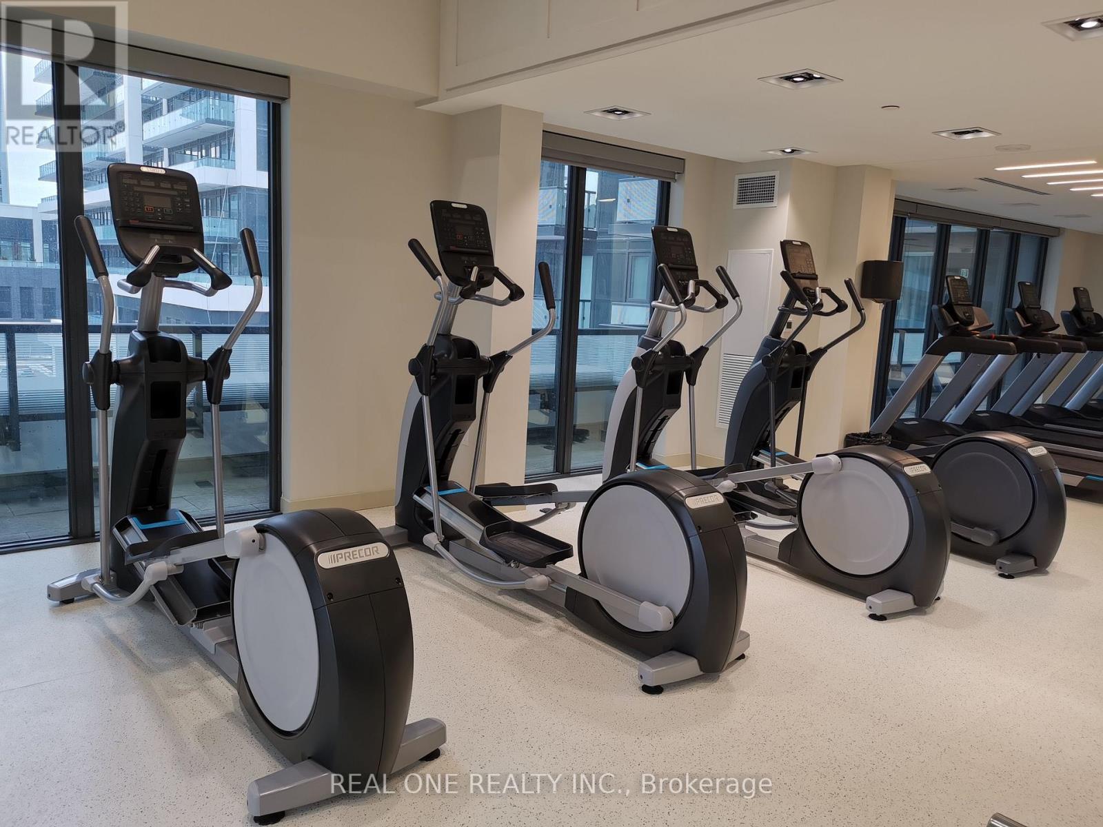 1015 - 85 Oneida Crescent, Richmond Hill, Ontario  L4B 0A6 - Photo 15 - N12549100