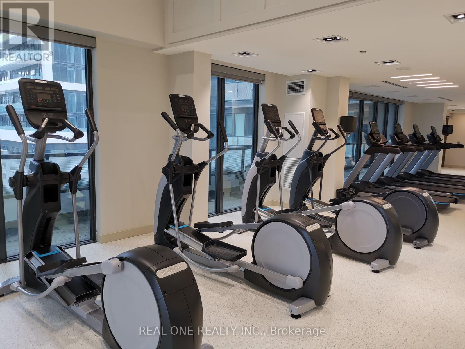 1015 - 85 Oneida Crescent, Richmond Hill, Ontario  L4B 0A6 - Photo 17 - N12549100