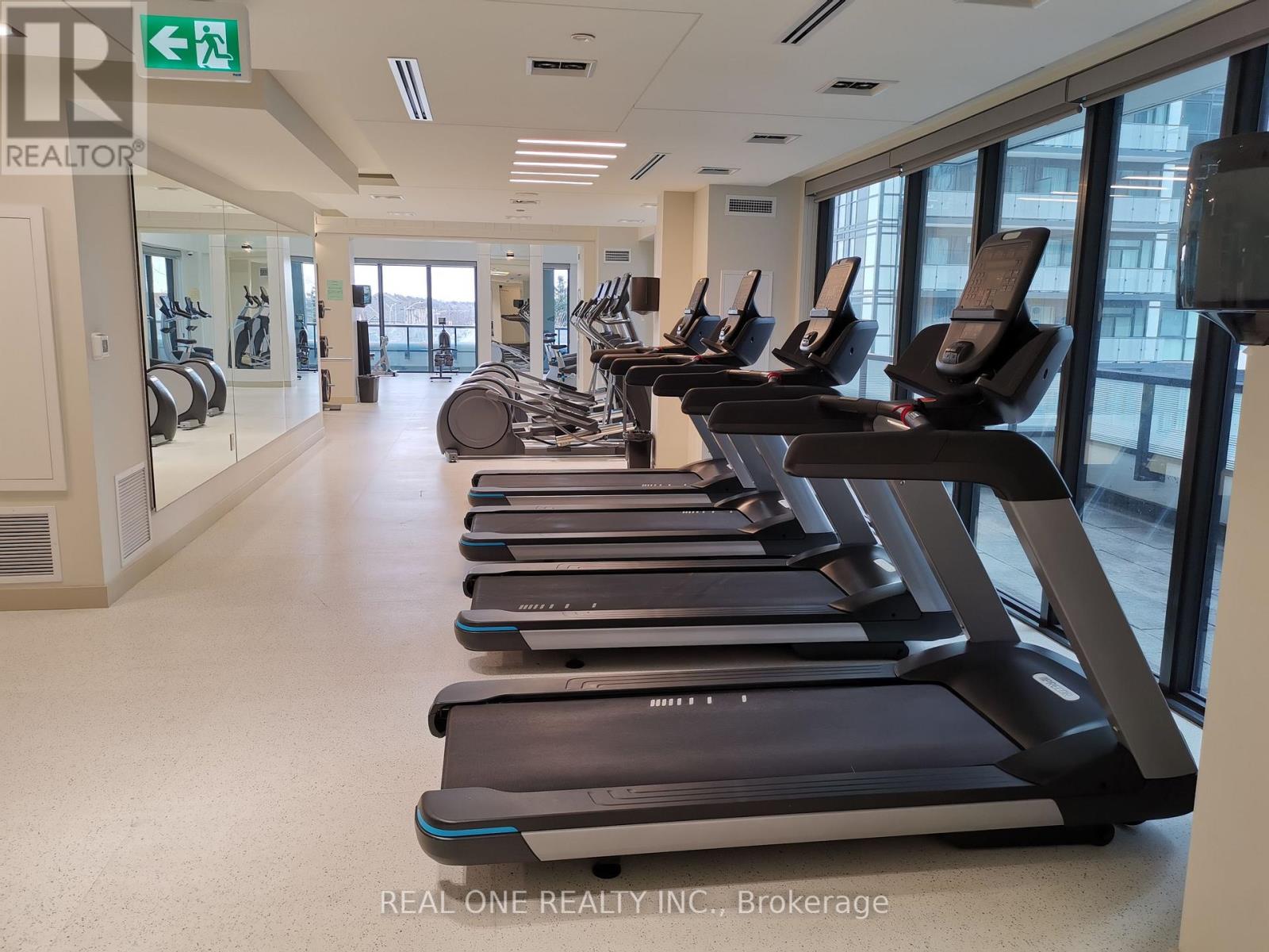 1015 - 85 Oneida Crescent, Richmond Hill, Ontario  L4B 0A6 - Photo 18 - N12549100