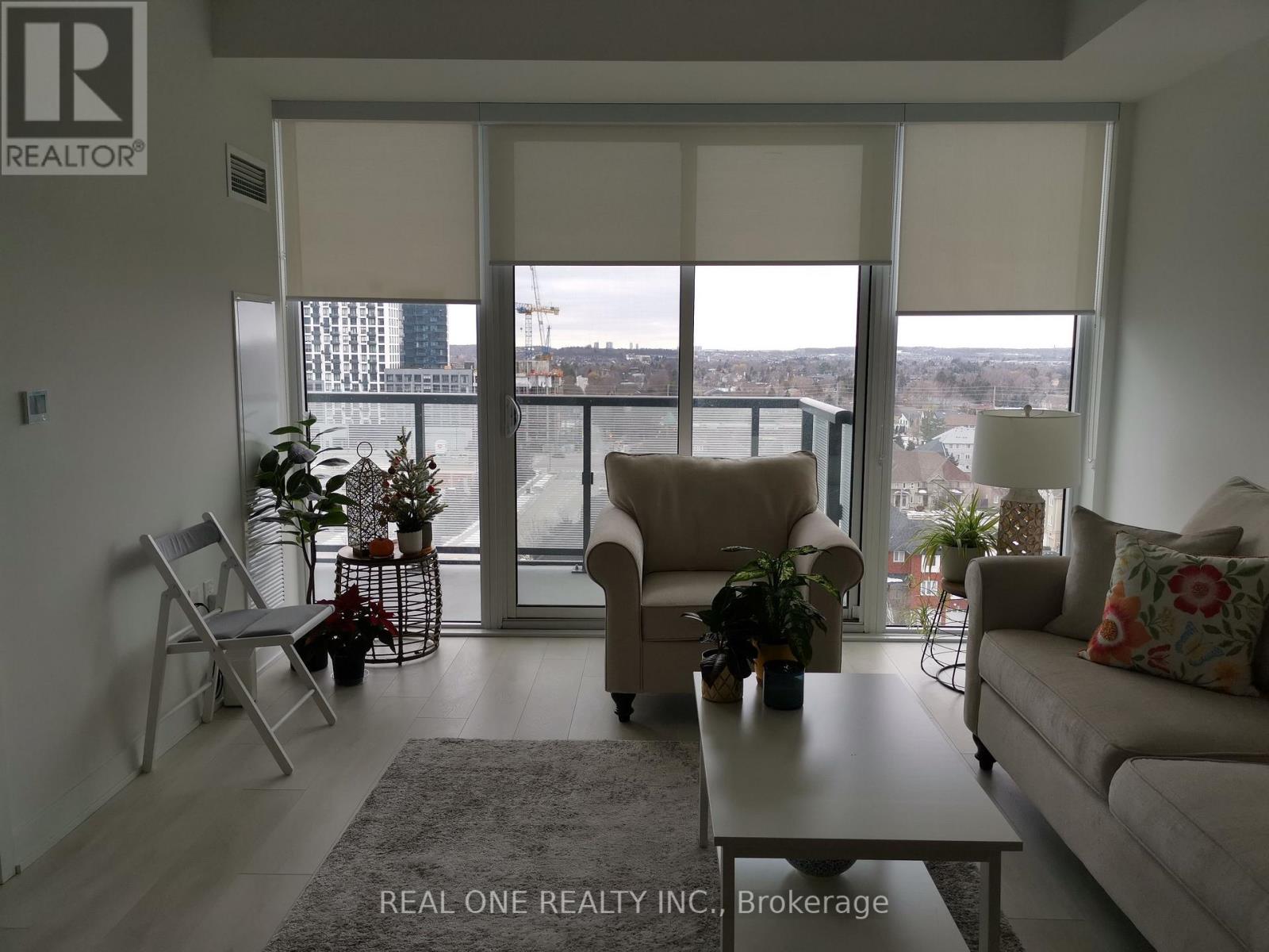 1015 - 85 Oneida Crescent, Richmond Hill, Ontario  L4B 0A6 - Photo 4 - N12549100