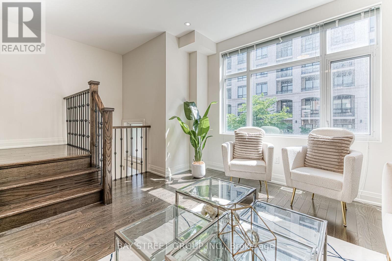 28 William Saville Street, Markham, Ontario  L3R 9S3 - Photo 8 - N12549106