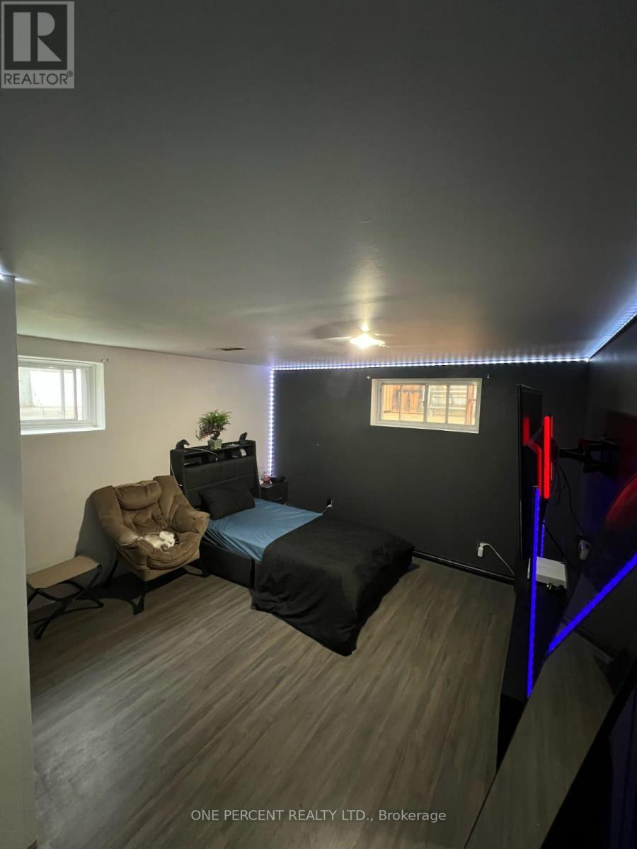 3417 Palgrave Road, Mississauga, Ontario L5B 1V9 - Photo 13 - W12549104