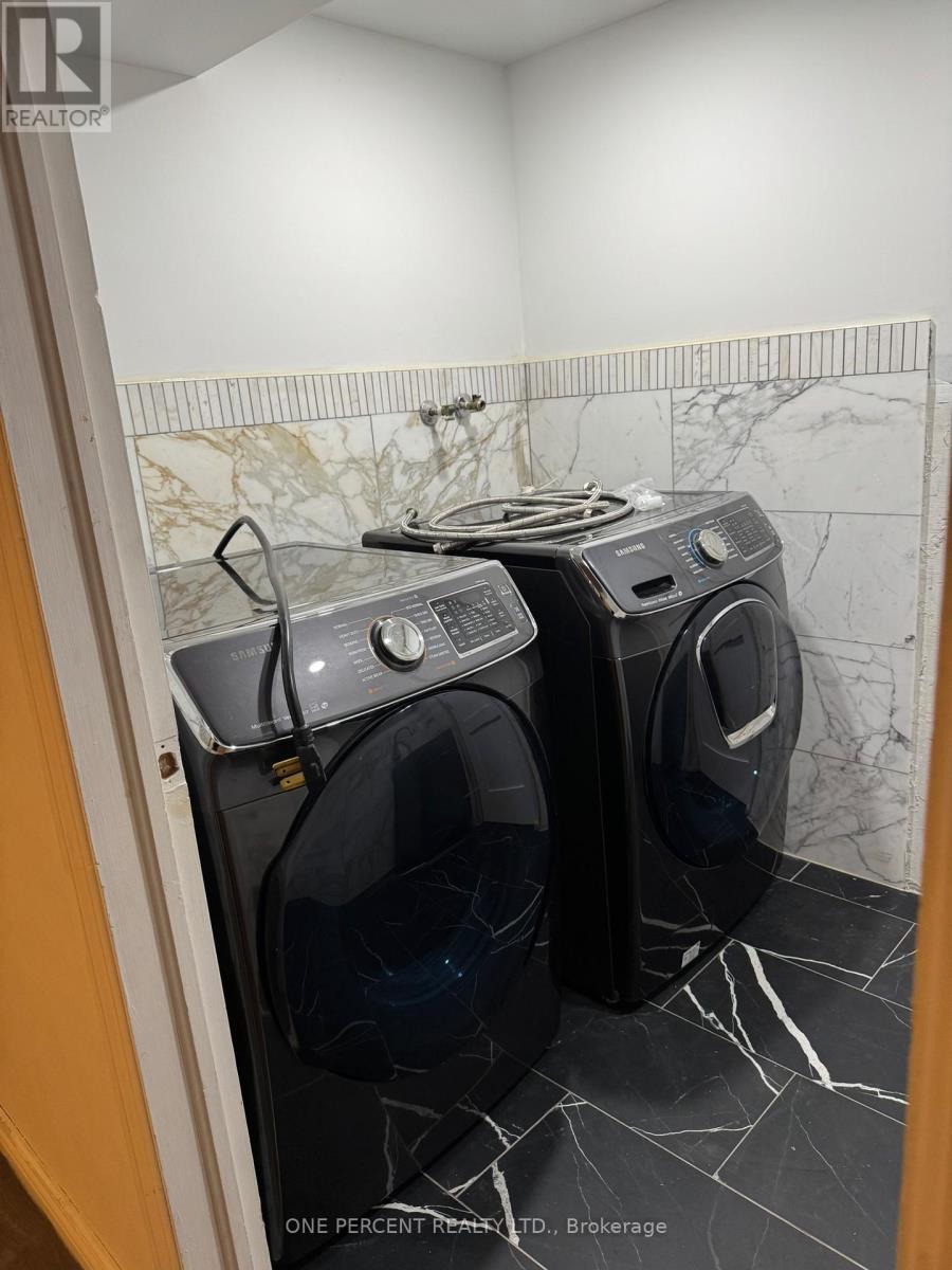 3417 Palgrave Road, Mississauga, Ontario L5B 1V9 - Photo 15 - W12549104